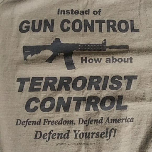 Gun Control S/S T-Shirt in Medium - Picture 2 of 5